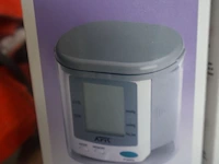 4x volautomatische polsbloeddrukmeter afk - afbeelding 2 van  2