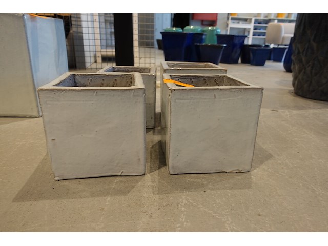 4x vorstvrije terracotta bloempot - afbeelding 1 van  4