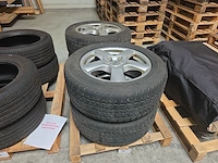 (4x) winterbanden op velg minerva/rial 255/55r18