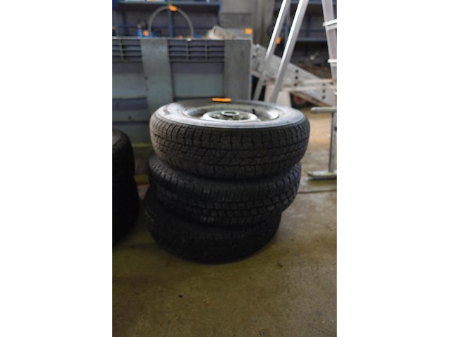 5 autobanden (2x175/70r14t, 1x155-12, 1x155/80r13, 1x155r12) - afbeelding 4 van  9