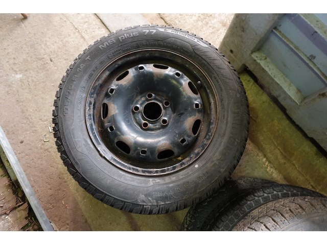 5 autobanden (2x175/70r14t, 1x155-12, 1x155/80r13, 1x155r12) - afbeelding 6 van  9