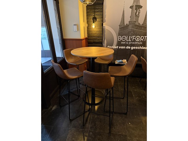 5 barstoelen en statafel - afbeelding 1 van  4
