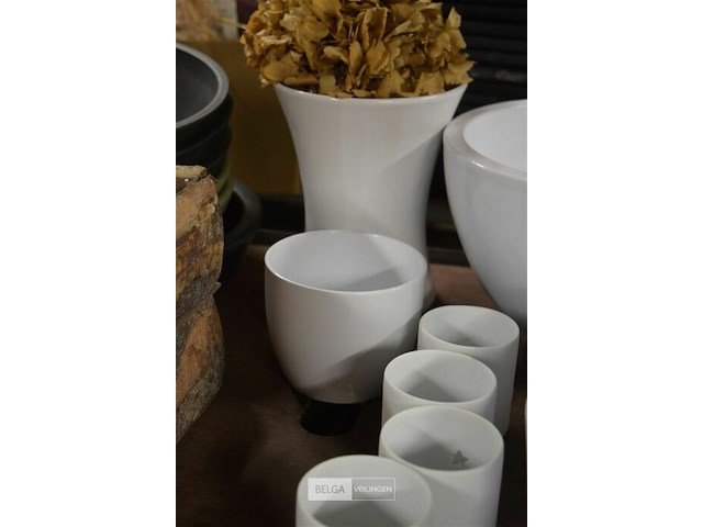 5 bloempot wit en 4 theelichtjes - afbeelding 2 van  4