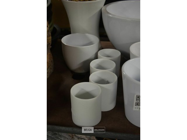 5 bloempot wit en 4 theelichtjes - afbeelding 4 van  4