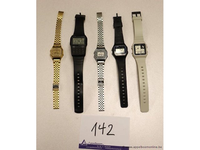 5 digitale horloges casio, werking niet gekend - afbeelding 1 van  3