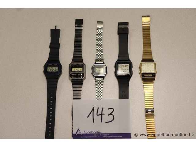 5 digitale horloges casio, werking niet gekend - afbeelding 1 van  3