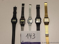5 digitale horloges casio, werking niet gekend - afbeelding 1 van  3