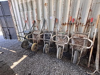 5 div kruiwagens - afbeelding 1 van  3