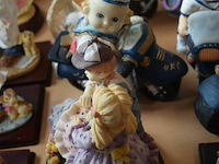 5 div retro beeldjes - afbeelding 1 van  4