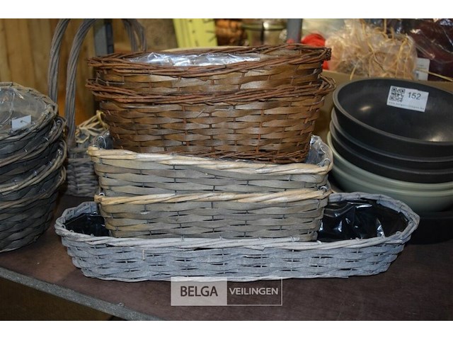 5 div rieten bloembakjes - afbeelding 1 van  4