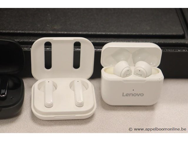 5 diverse earpods, zonder kabels, werking niet gekend - afbeelding 3 van  3