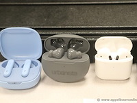 5 diverse earpods, zonder kabels, werking niet gekend - afbeelding 2 van  3