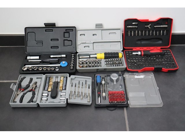 5 diverse gereedschapsets - afbeelding 1 van  6
