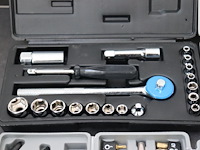 5 diverse gereedschapsets - afbeelding 2 van  6