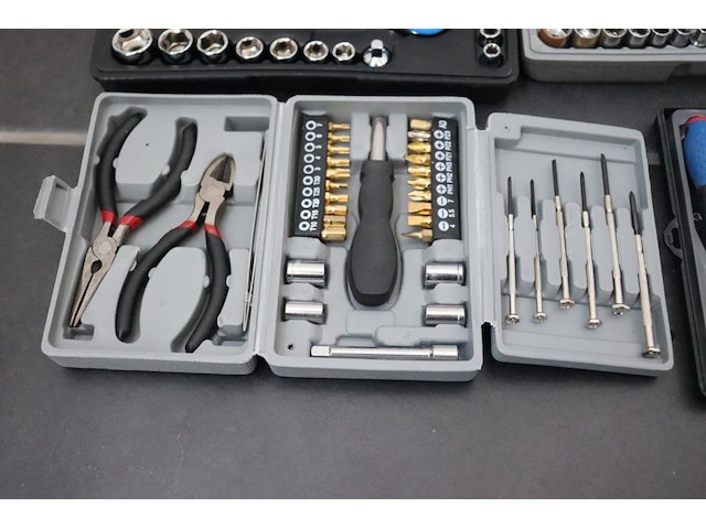 5 diverse gereedschapsets - afbeelding 5 van  6