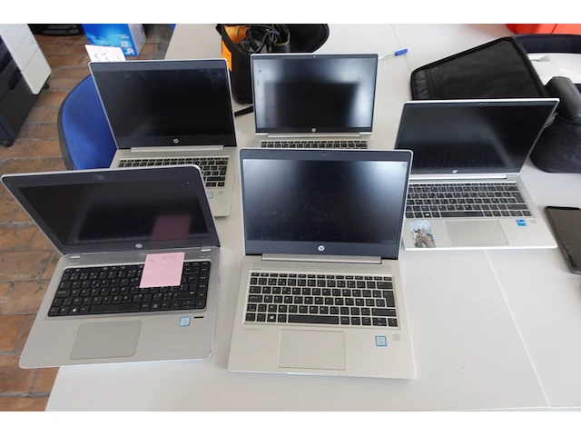 5 diverse laptops - afbeelding 1 van  4