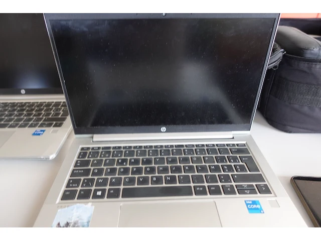 5 diverse laptops - afbeelding 3 van  4