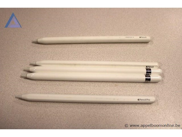 5 diverse pencils - afbeelding 1 van  1