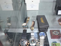 5 diverse polshorloges - afbeelding 1 van  9