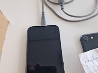 5 diverse smartphones - afbeelding 6 van  11