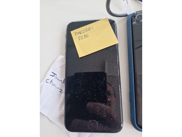 5 diverse smartphones - afbeelding 9 van  11