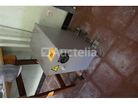 5 diverse transformators - afbeelding 4 van  4