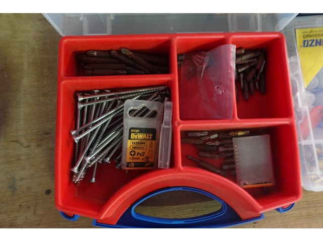 5 doosjes diversen - afbeelding 2 van  7