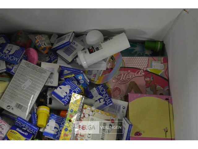 5 douchegordijnen en 8 antislip badmatten - afbeelding 5 van  5