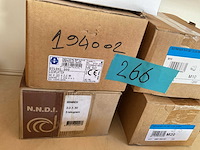 5 dozen bolmoeren; zwarte stalen clips; krammen - afbeelding 3 van  6