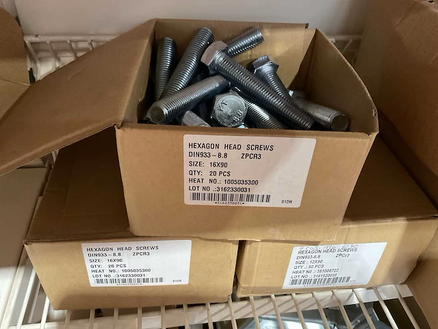 5 dozen bouten - afbeelding 2 van  4
