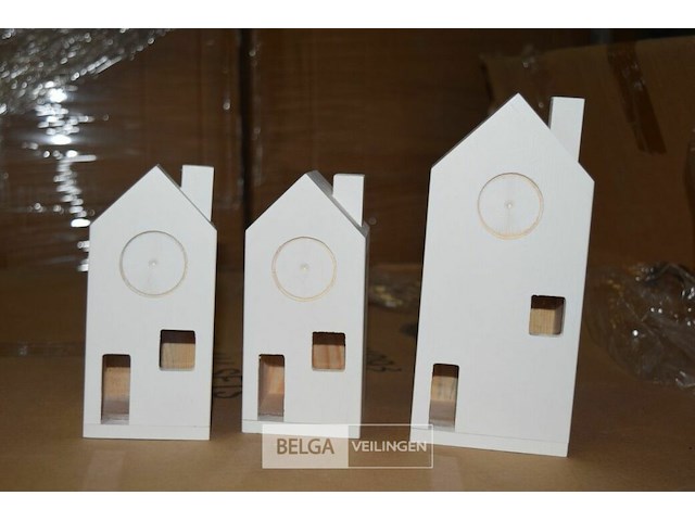 5 dozen houten huisjes( spaarpotjes) - afbeelding 1 van  4