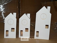 5 dozen houten huisjes( spaarpotjes)