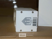 5 dozen houten huisjes( spaarpotjes) - afbeelding 3 van  4