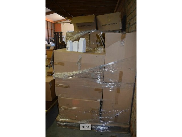 5 dozen houten huisjes( spaarpotjes) - afbeelding 4 van  4