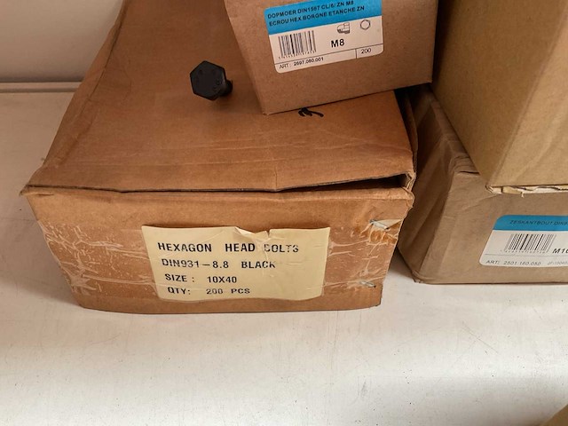 5 dozen zeskant tapbouten; binnen zeskant bouten - afbeelding 2 van  6