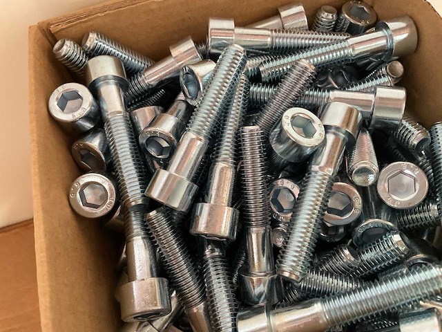 5 dozen zeskant tapbouten; binnen zeskant bouten - afbeelding 6 van  6