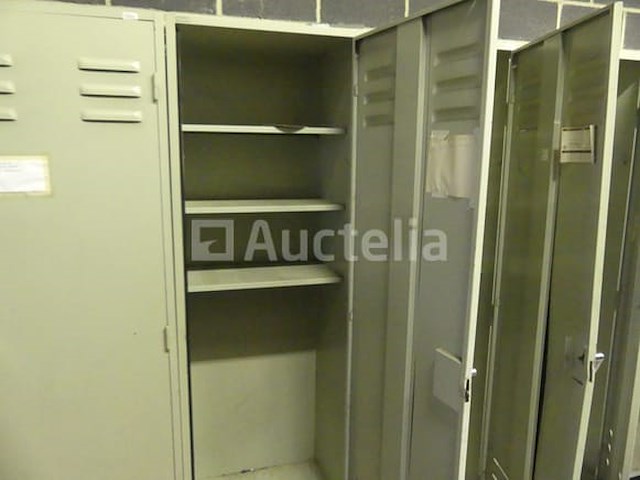 5 dubbele deurkasten, 3 diverse metalen kasten - afbeelding 16 van  20