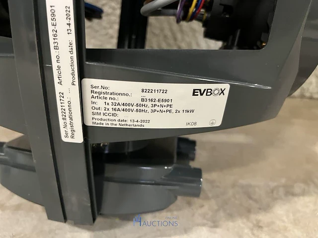 5 dubbele laadstations evbox businessline 4g - 16 a - satellite - afbeelding 4 van  20