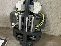 5 dubbele laadstations evbox businessline 4g - 32 a - hub - afbeelding 2 van  17