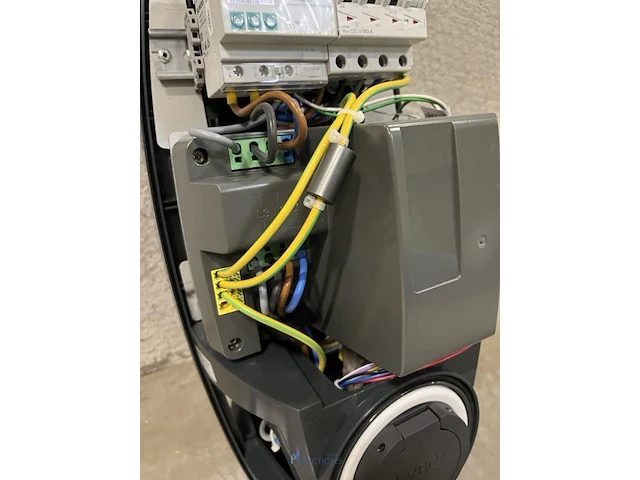 5 dubbele laadstations evbox businessline 4g - 32 a - hub - afbeelding 16 van  17
