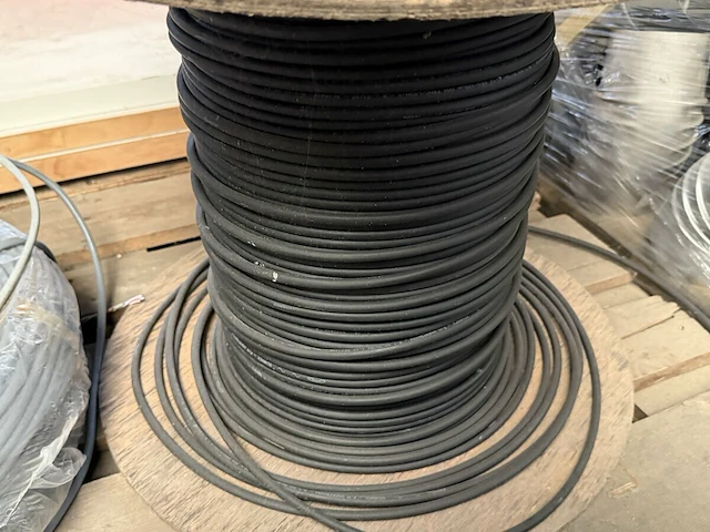 5 electriciteitskabels - afbeelding 5 van  8