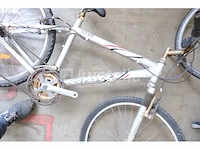 5 fietsen (te renoveren) - afbeelding 4 van  15