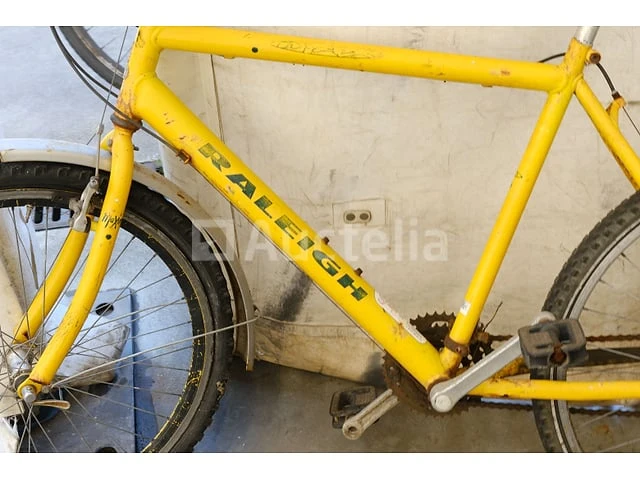 5 fietsen (te renoveren) - afbeelding 12 van  15