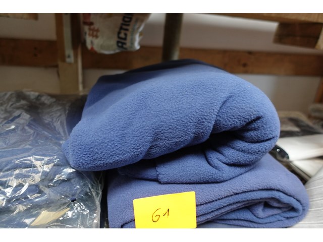 5 fleece dekens - afbeelding 3 van  4