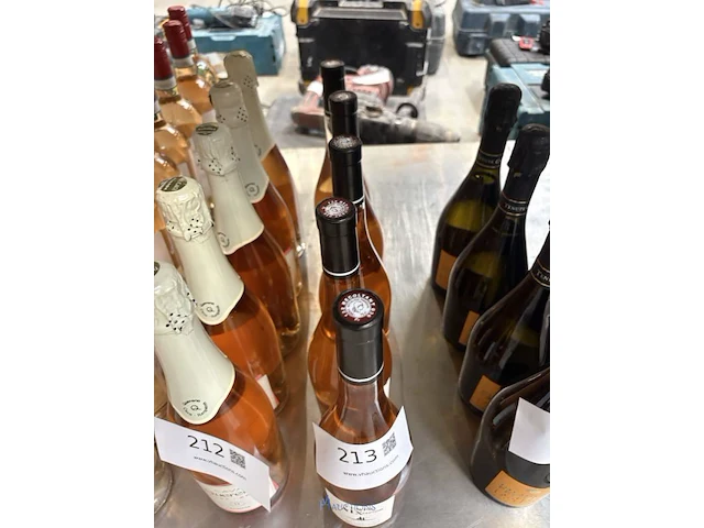5 flessen rose wijn terre d'aixception - afbeelding 4 van  4