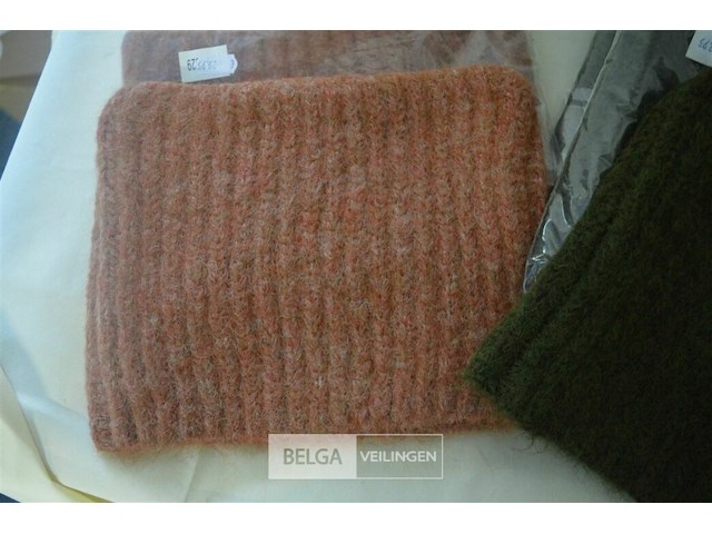 5 gebreide mutsen - afbeelding 3 van  3