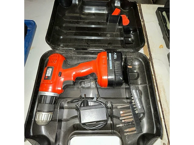 5 handmachines en 2 gereedschapskoffers - afbeelding 4 van  7