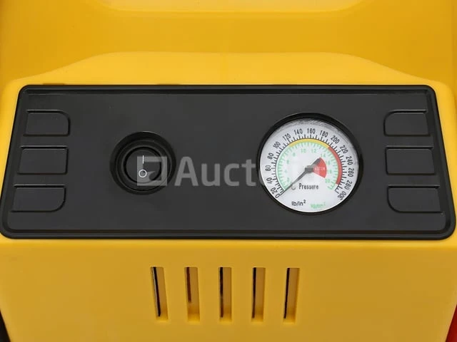 5-in-1 starter - multifunctioneel apparaat - kraft&dele starter, compressor, zaklamp - afbeelding 4 van  4