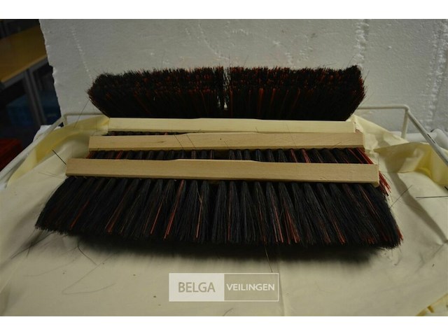 5 keerborstels l= ±38cm - afbeelding 1 van  3
