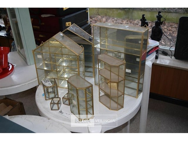 5 kleine glazen vitrine kastje met messing look - afbeelding 1 van  4